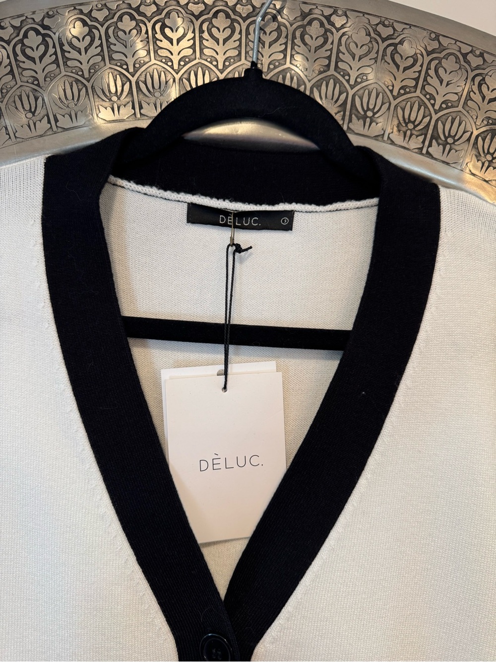 Deluc Ecru Cardigan Sweater with Black Trim LG - Picture 5 of 7